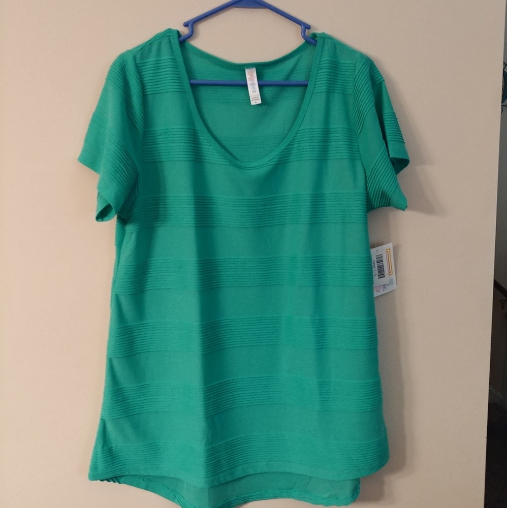 Lularoe XL Green Pintuck Striped Classic Tee